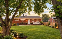 905 Lindsay Rd, Scott Twp, PA 15106