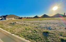 702 Broken Bow Lane, Cleburne, TX 76033