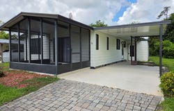 30 Horseshoe Falls Dr, Ormond Beach, FL 32174
