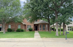 216 Flagstone Drive, Burleson, TX 76028