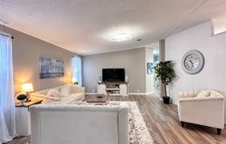 405 Strawberry Ridge Blvd, Valrico, FL 33594