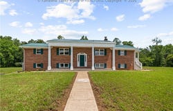 3 Lous Drive, Elkview, WV 25071