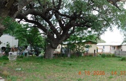 609 4TH ST, Pleasanton, TX 78064