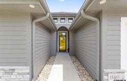 15463 Ogden Circle, Omaha, NE 68116