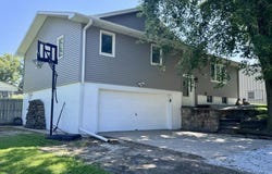 112 Canyon Dr, Phillips, NE 68865