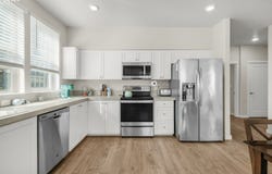 17126 SW SNOWDALE St, Beaverton, OR 97007
