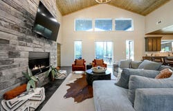 256 Bear Hickory Trail, Broken Bow, OK 74728