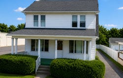 2020 Green Ridge Street, Dunmore, PA 18512