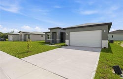 2121 RIVER HAWK Loop, WINTER HAVEN, FL 33880