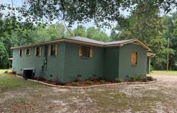 96 Hines Rd., LAUREL, MS 39443