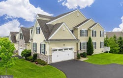 2004 PLEASANT VALLEY Drive, LANSDALE, PA 19446