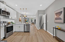 810 N CAREY Street, BALTIMORE, MD 21217