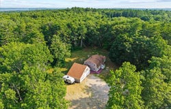 377 River Road, Bowdoinham, ME 04008