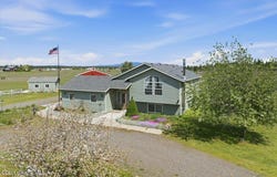 2037 E Yellow Pine Ave, Athol, ID 83801
