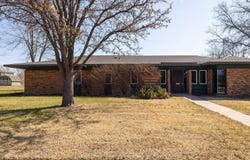 504 N Poplar, Peabody, KS 66866