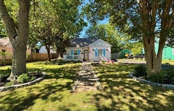 8 Clover Street, Hampton, VA 23669