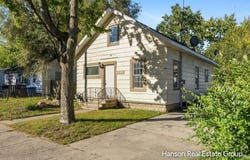 1413 Kingsley Street, Muskegon, MI 49442