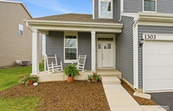 1303 Collins Drive, Elburn, IL 60119