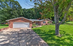 176 Jessica Drive, Dover, OH 44622