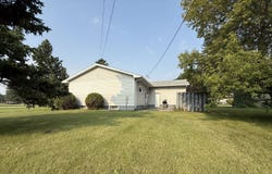 602 Harris Court, Rolla, ND 58367