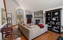 3176 Bluebird Drive, Bushkill, PA 18324