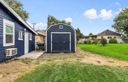 716 E Sherman Ave, Nampa, ID 83686
