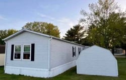 44 Orchard Lane Ct, Manchester, IA 52057
