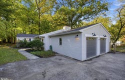 14 W RAMPART W, MEDIA, PA 19063