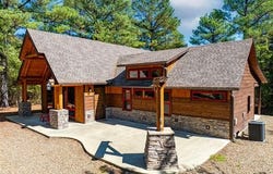 204 Xpress Lane, Broken Bow, OK 74728