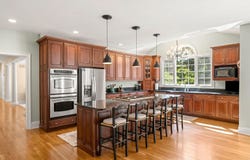 8 Dorothys Way, Bedford, NH 03110