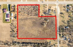 N Ridge Rd, Wichita, KS 67205