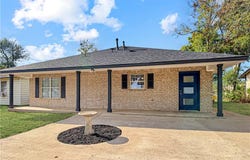 1105 W Davis Street, Hearne, TX 77859