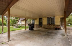 1043 S Aid Avenue, West Plains, MO 65775