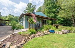 108 Shayne Ln, Latrobe, PA 15650