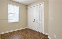 8890 W 33rd Ave, Hialeah, FL 33018