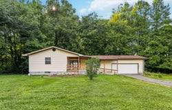 3572 Echo Valley Road, Lily, KY 40740