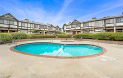 20737 Roscoe Boulevard, Winnetka, CA 91306