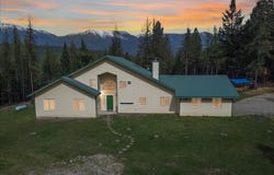 1800 Pomeroy Trail, Eureka, MT 59917