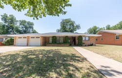 2906 33rd St, Snyder, TX 79549