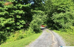 8581 Hensingersville Road, Lower Macungie Twp, PA 18062