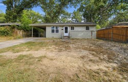 16 Sheffield Drive, Little Rock, AR 72209