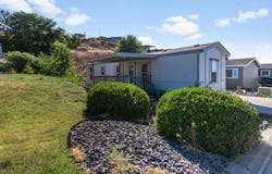 95 Ridgecliff Dr, Richland, WA 99352