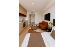 90 NE 32ND ST, Miami, FL 33137