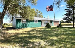 70369 Red Barn Rd, Burns, OR 97720
