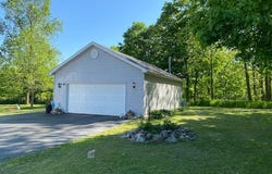 8279 Cronk Highway, Bellevue, MI 49021