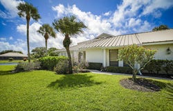 5611 SE Foxcross Place, Stuart, FL 34997