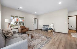 160 Bethany Loop SW, Cedar Rapids, IA 52404