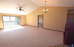 8901 W 32nd St, Sioux Falls, SD 57106