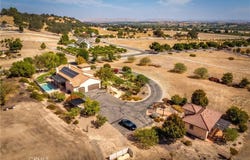 155 Via Del Salinas, Paso Robles, CA 93446