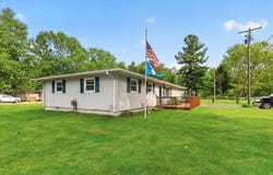 9489 Hyde Road, Clarklake, MI 49234